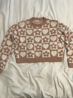 debut Pink and Cream Heart & Flower Checker Crewneck Sweater